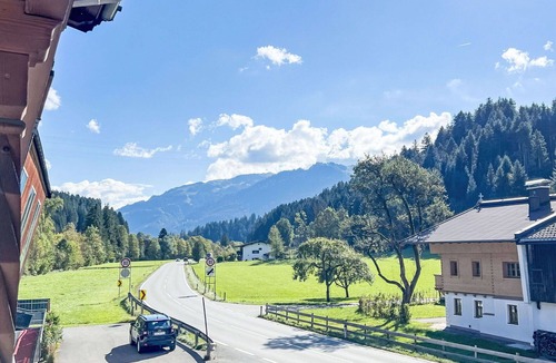 Oberndorf in Tirol Apartment | Beautiful apartment for 2 people with WIFI, TV and balcony
