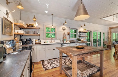 Frank Cabin | Beautiful Home for Large Group Vacations