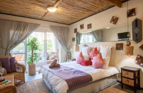 Strand House | Bedrock Guest Studios