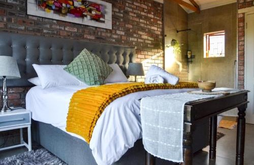 George Apartment | Bee U