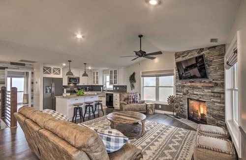 Beech Mountain House | Beech Mountain in town Ski-in/Ski-Out Lodge