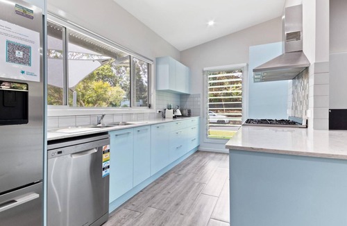 Point Lookout House | Bella on Boreen by Discover Stradbroke, 4 bed, 2 bath, contemporary beach house