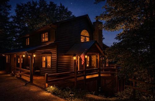 Blue Ridge House | Bella Vista! Long range MTN views, Hot Tub, Close to town and Lake
