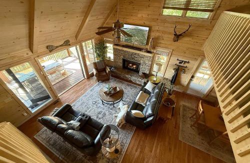 Blue Ridge House | Bella Vista! Long range MTN views, Hot Tub, Close to town and Lake