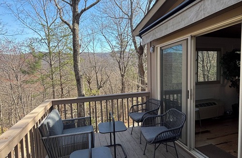 Tate Cabin | Bent Tree Family 2BR - Hot Tub, Mountain View Deck, Pool, Golf, Lake & Fish