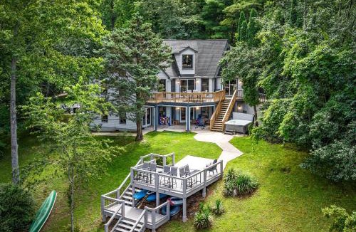 Morganton House | Blue Ridge Lake Home w/Hot Tub in Morganton!