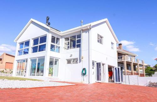 De Kelders Villa | Bluemist Accommodation
