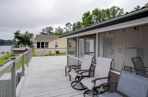 Cross Hill House | Boater’s Retreat on Lake Greenwood! 1 Mi to Marina