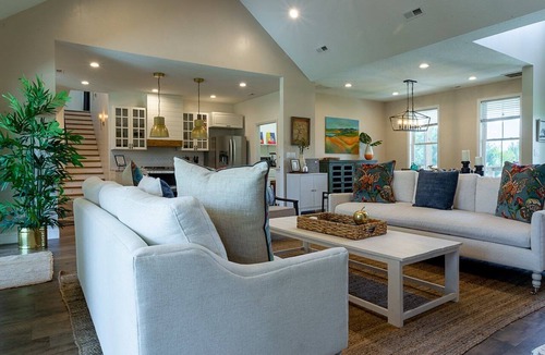 Marshall House | Brackens View Retreat | Modern Mountain Farmhouse on 2.5 Acres