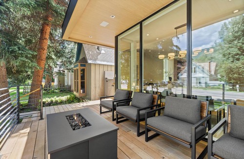 West End House | Brand new 4-bedroom house in gorgeous Aspen with fitness and wellness oasis.