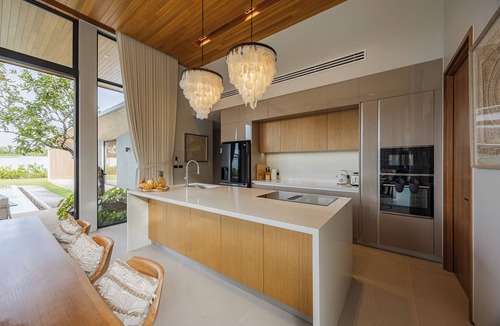 Thep Kasattri Villa | BRAND NEW, most exclusive Botanica ZEN Villa Z10—your private luxury hideaway.
