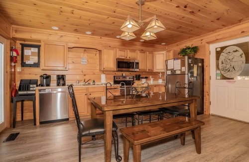 Chalet Village Cabin | Breathtaking View of Gatlinburg`s Smoky Mtns!