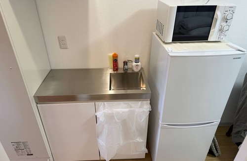 Setagaya Apartment | Bright and Energizing Yoga Home - Quick and Easy Shibuya Access!
