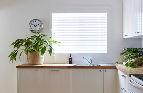 Byron Bay House | Bungalow105 - Cute beach Byron Bungalow on the edge of town