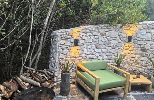 Kouga Apartment | Bush Music Modern Farm Stone Cottage