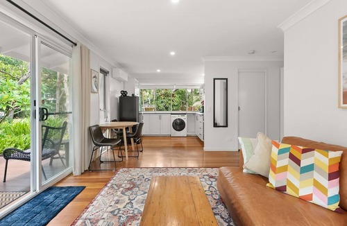 Suffolk Park Apartment | Byron Bay Accom - Kookaburra Beachside Apartment - 176 Alcorn Street - Suffolk Park