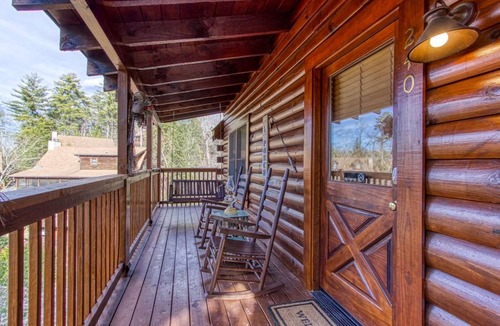 Pigeon Forge Cabin | Cabin ∙ 2 bedrooms ∙ 8 guests