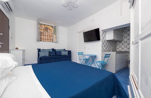 Chiesa Nuova Apartment | Camilla House – Cozy Studio in the Heart of Positano