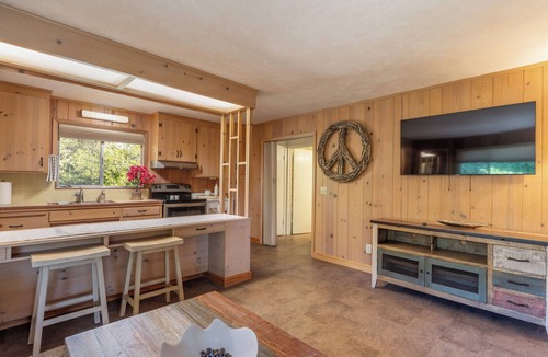 Carmel Point House | Carmel Cottage by the sea LuxeC 30 night min