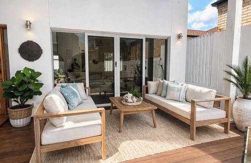 Varsity Lakes House | Casa Luna | Luxury Family Retreat | Pool