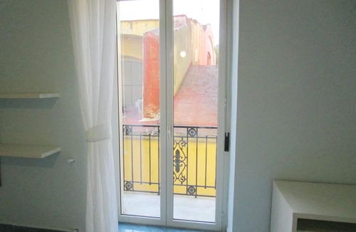 Naples City Centre Apartment | Casa Primavera:RELAX IN NAPLES' HISTORIC AND CULTURAL CENTER.