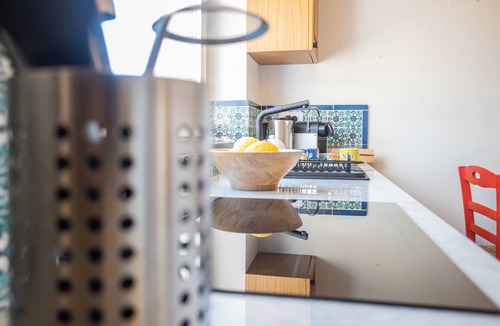 Dragonea House | Casa Vacanze 'Rosaria Sea View' with Sea View, Wi-Fi, and Air Conditioning