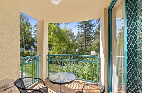 Broadbeach Apartment | Central 1B Apartment in the Heart of Broadbeach!