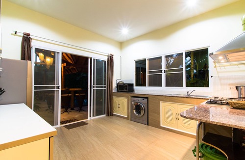 Nai Harn House | Chaba Pool Villa