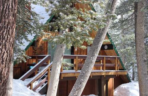 Mammoth Lakes Ski Chalet | Chalet #23, Ski in/Out,Slope-Side Steps to Main Lo