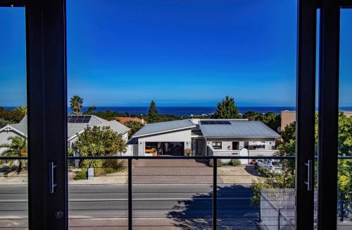 Chanteclair House | Chanteclaire Escape