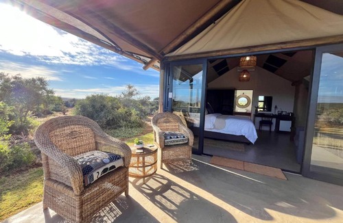 Addo Cabin | Charihandra Game Lodge