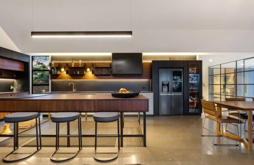 Bangalow House | Charlotte Estate Luxury Byron Retreat w Pool Events