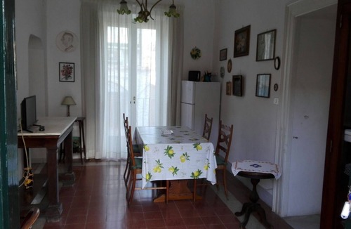 Meta Apartment | Charming 2-bedroom house with WiFi, AC in serene Meta