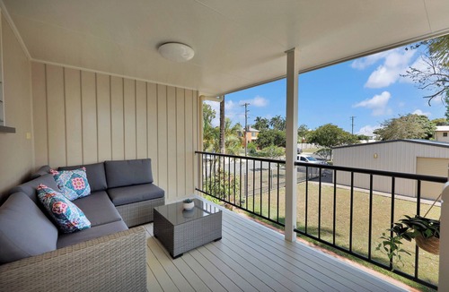 South Mackay House | Charming Coastal Home in South Mackay