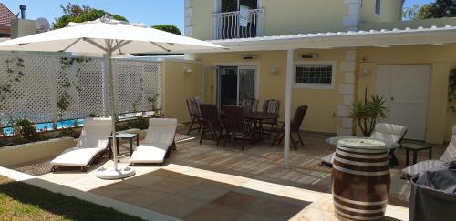 Constantia House | Charming fully fitted double storey Cottage near Constantia Village