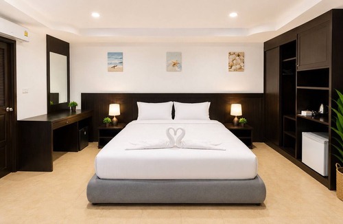 Nanai Road House | Charming Guest Room in Central Pa Tong, Thailand