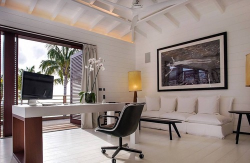 Gouverneur Villa | Chef included by Fantasia Villas: Maison Blanc Bleu