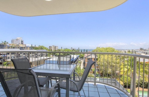Kings Beach Apartment | Cheltenham Apartments Unit 11 40 King St