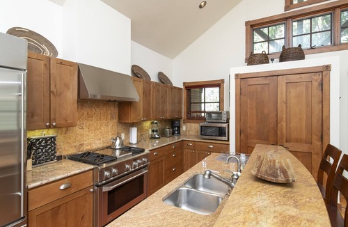West End Condo | Christiana Lodge Unit 201C | Light-filled luxury condo with views of Aspen Mountain