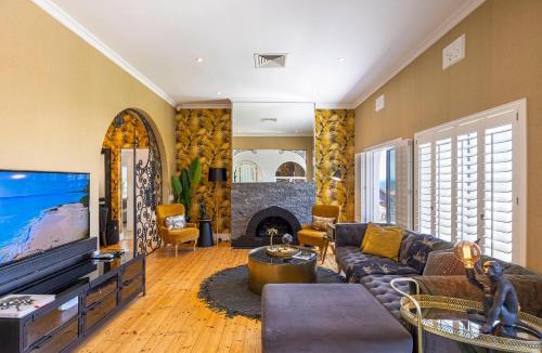 Clifton Villa | Clifton YOLO Spaces - Clifton Boutique Villa