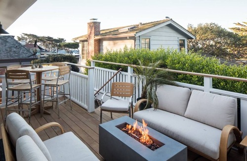 Golden Rectangle House | Coastal Retreat Along Scenic Drive and Carmel Beach