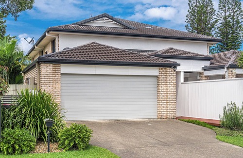 Bogangar House | Coastal Retreat Holiday Home. Stroll to beaches, restaurants and cafes.