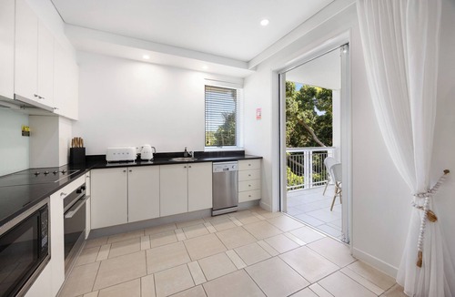 Sunshine Coast Apartment | Coastal Style, Family Apartment on Hastings Street