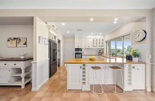 Ninderry House | Coastview Estate: Pool, Scenic, 20mins to Coolum