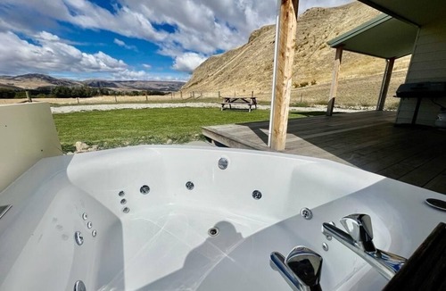 Tarras Cottage | Come and stay at the Enchanted Gold Miners Cottage. A tranquil relaxing break