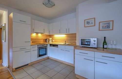 Niederau Apartment | Comfortable Vicky Apartment in Wildschönau