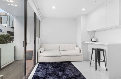Auckland Central Business District Apartment | Compact Apartment in the Heart of Lighter Quay