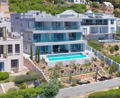 Froggy Farm Apartment | Contemporary 2 Bedroom apt with Indian Ocean Views