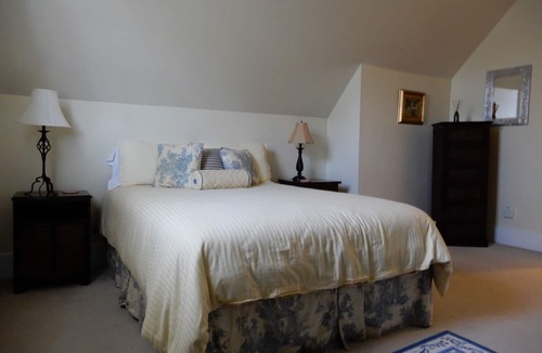 Radcliffeborough Condo | Convenient Spacious Condo Perfectly Located in Historic Downtown Charleston