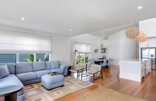 North Creek House | Costa del Sol - Beachfront Lennox Head